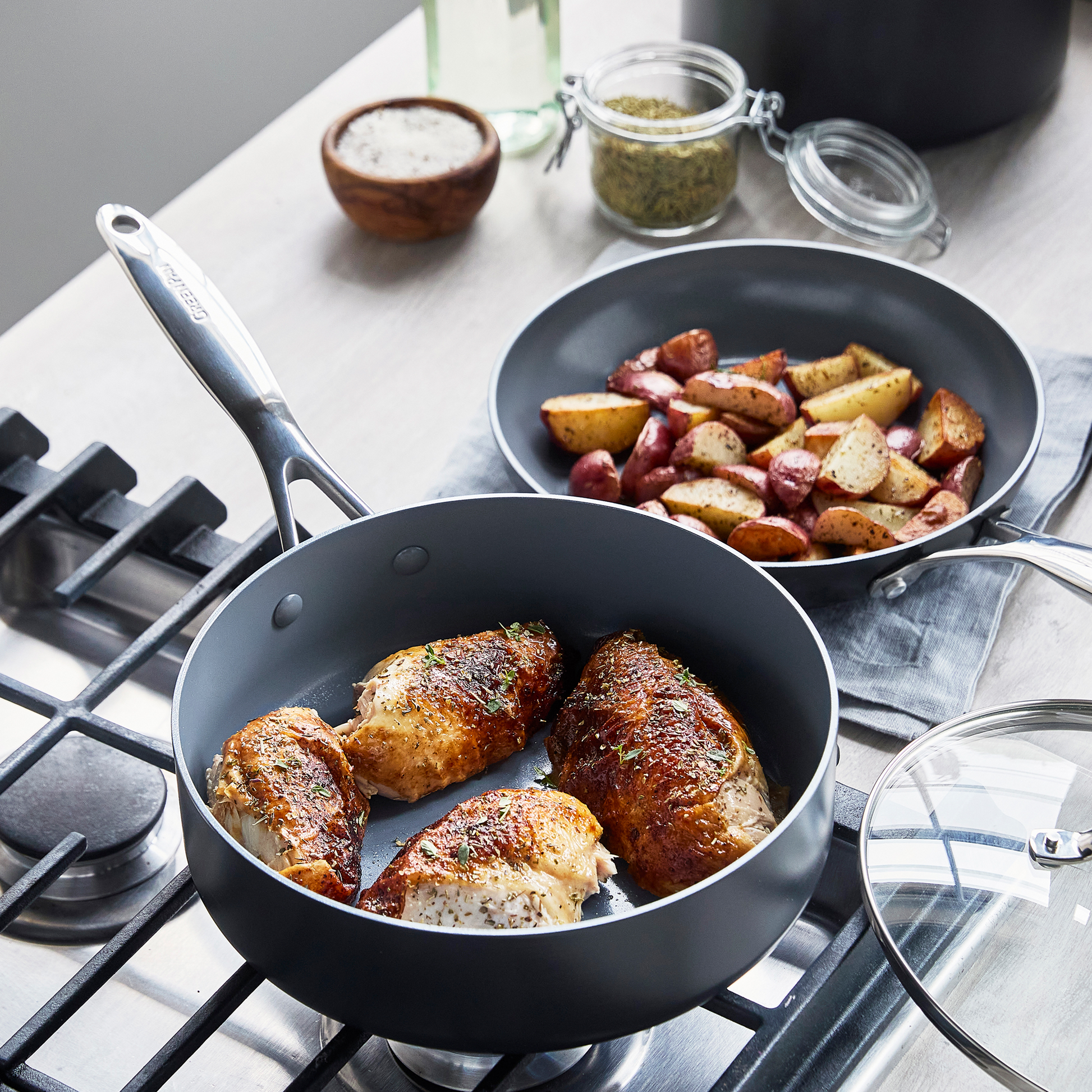 Valencia Pro Set 15-delig grijs stoofpan met deksel en braadpan