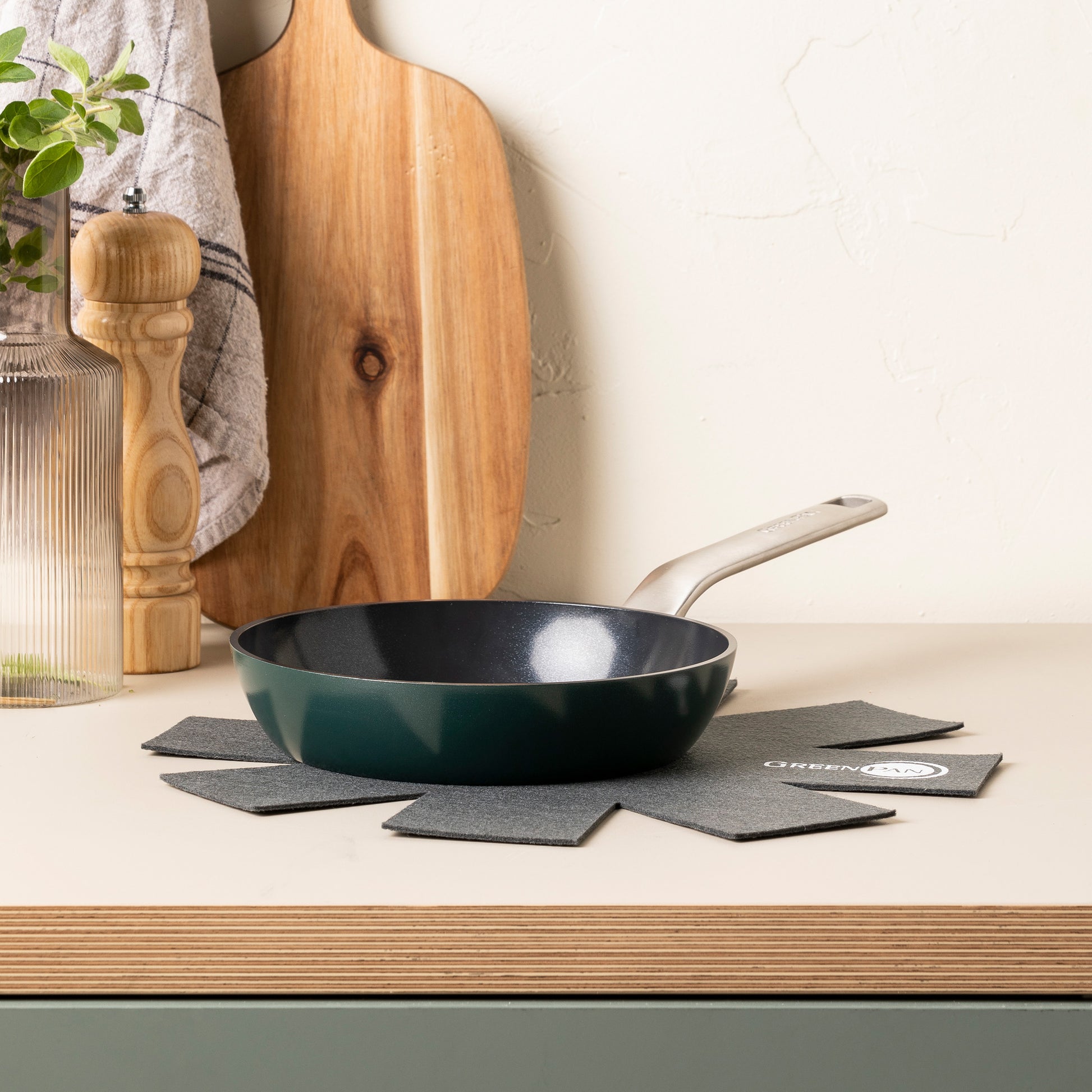 Evolution Pine Green Braadpan 20cm groen