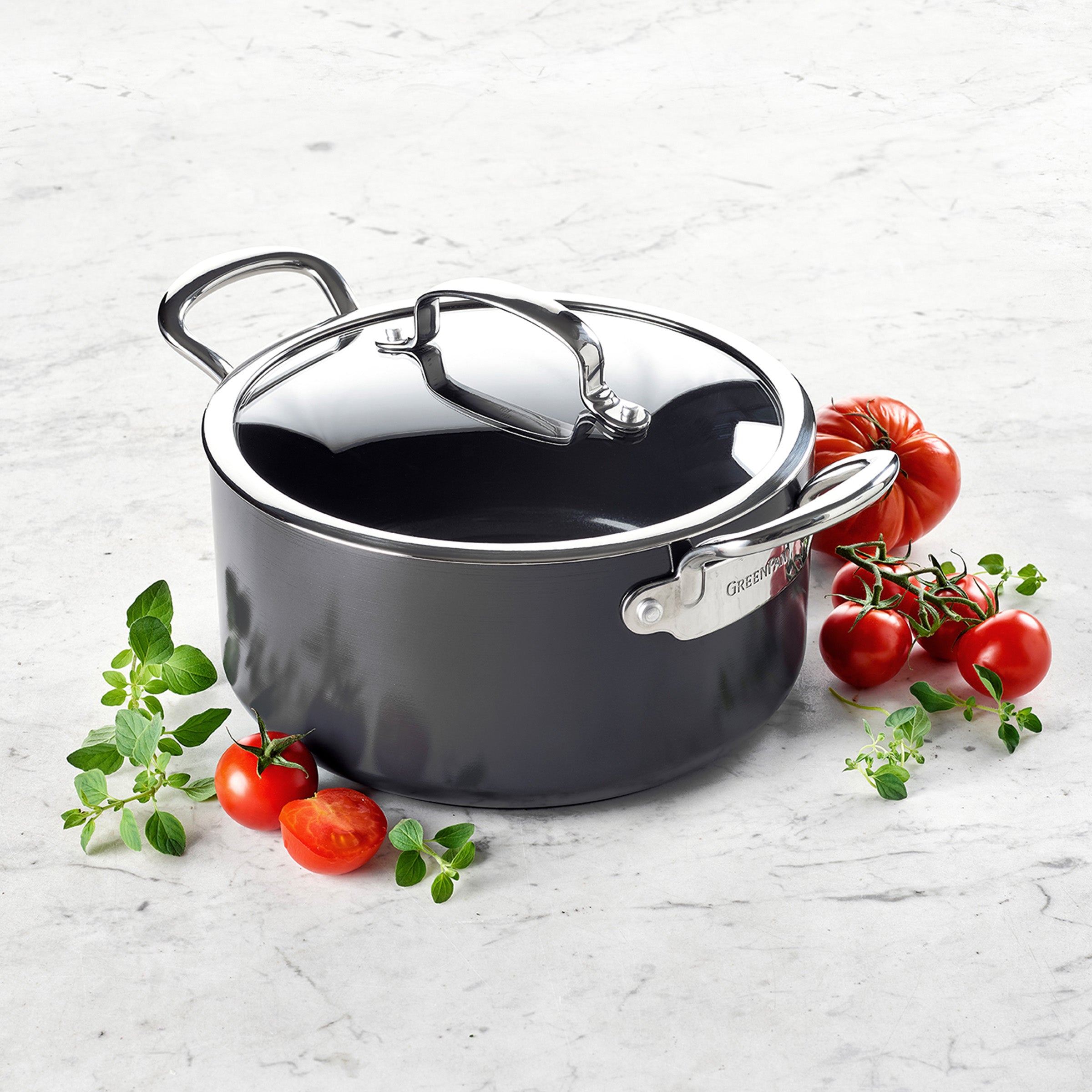 Barcelona Kookpot met deksel 18cm zwart met tomaten