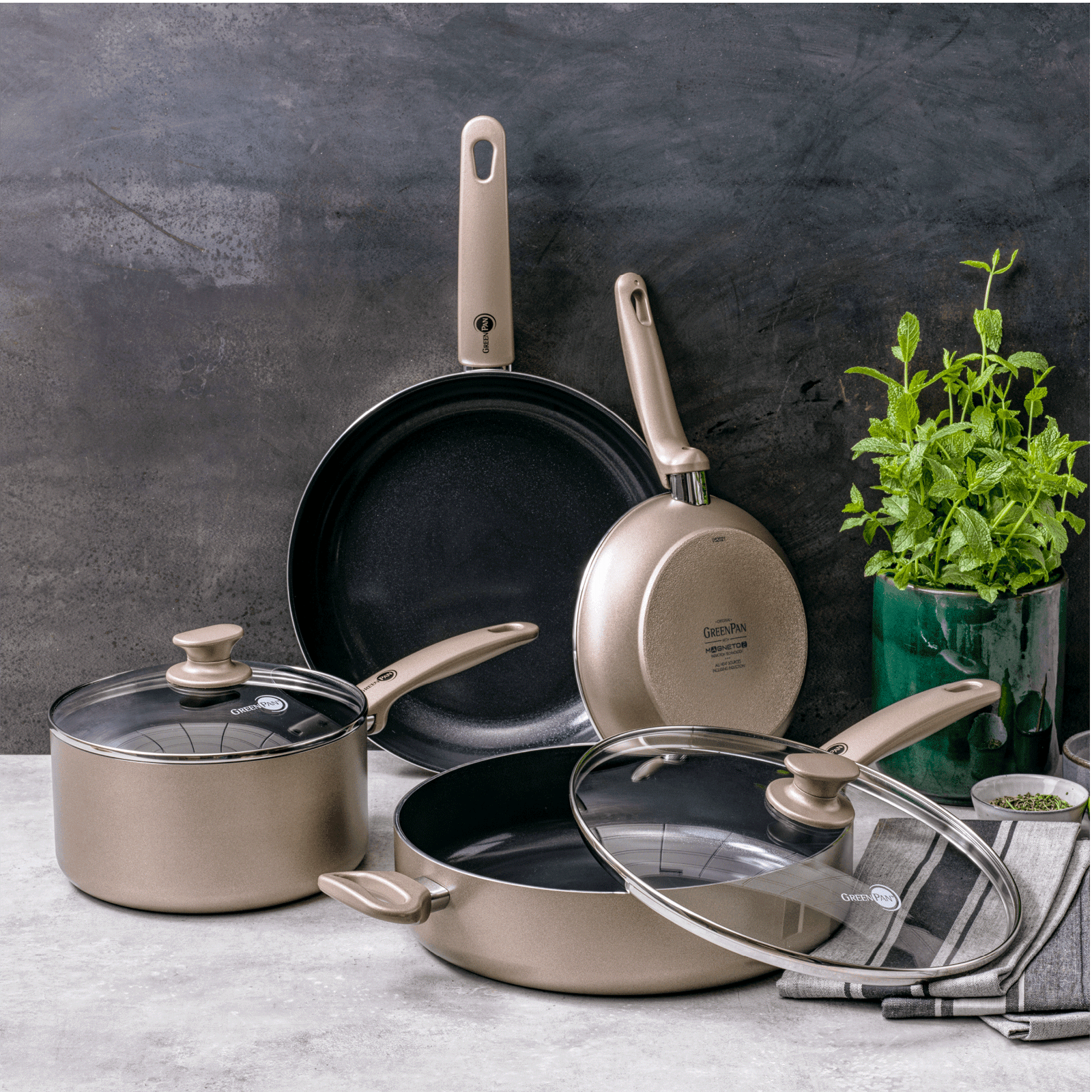 Cambridge Bronze 6-delige Pannenset 20+28cm brons