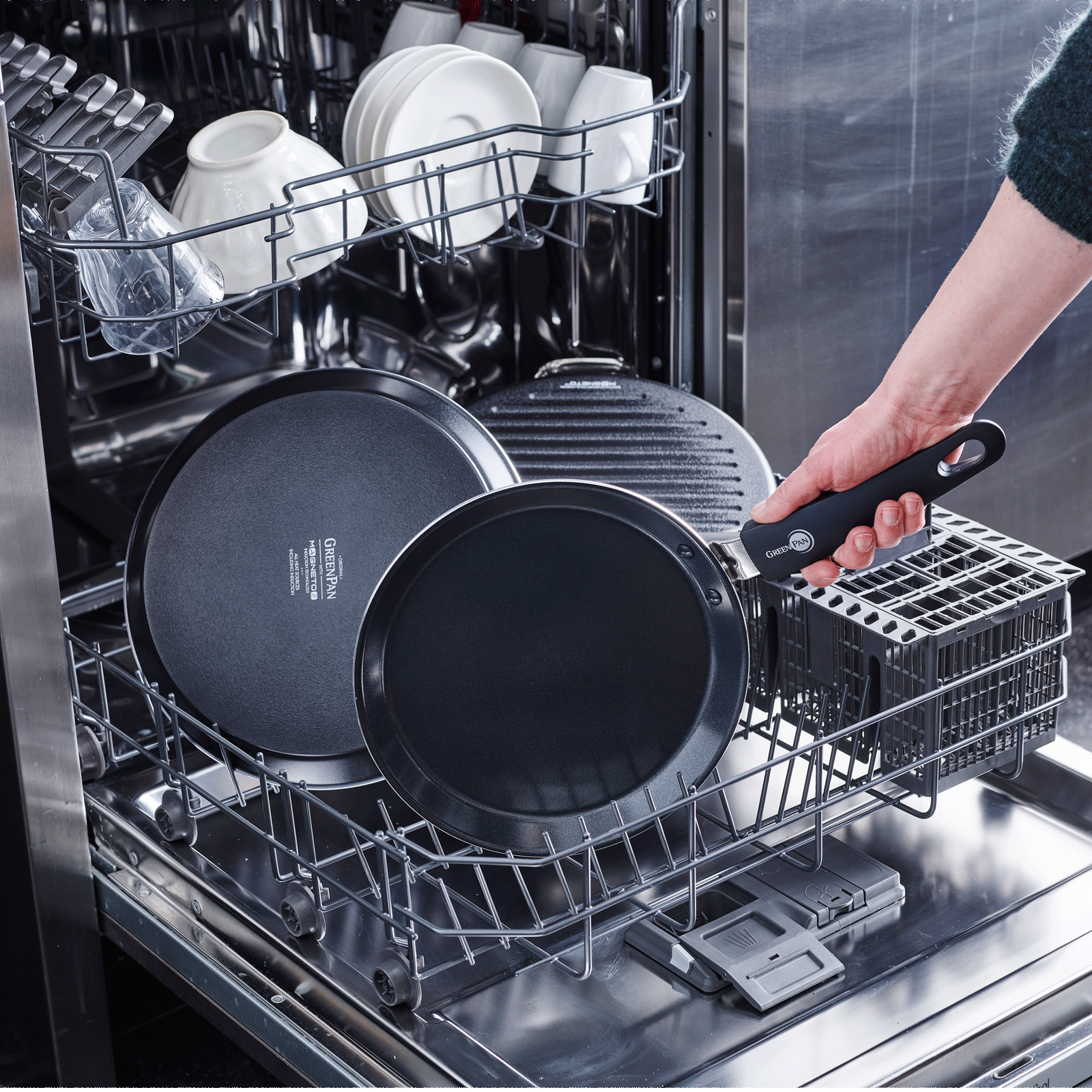 Essentials Pannenkoekenpan 28cm zwart in vaatwasser