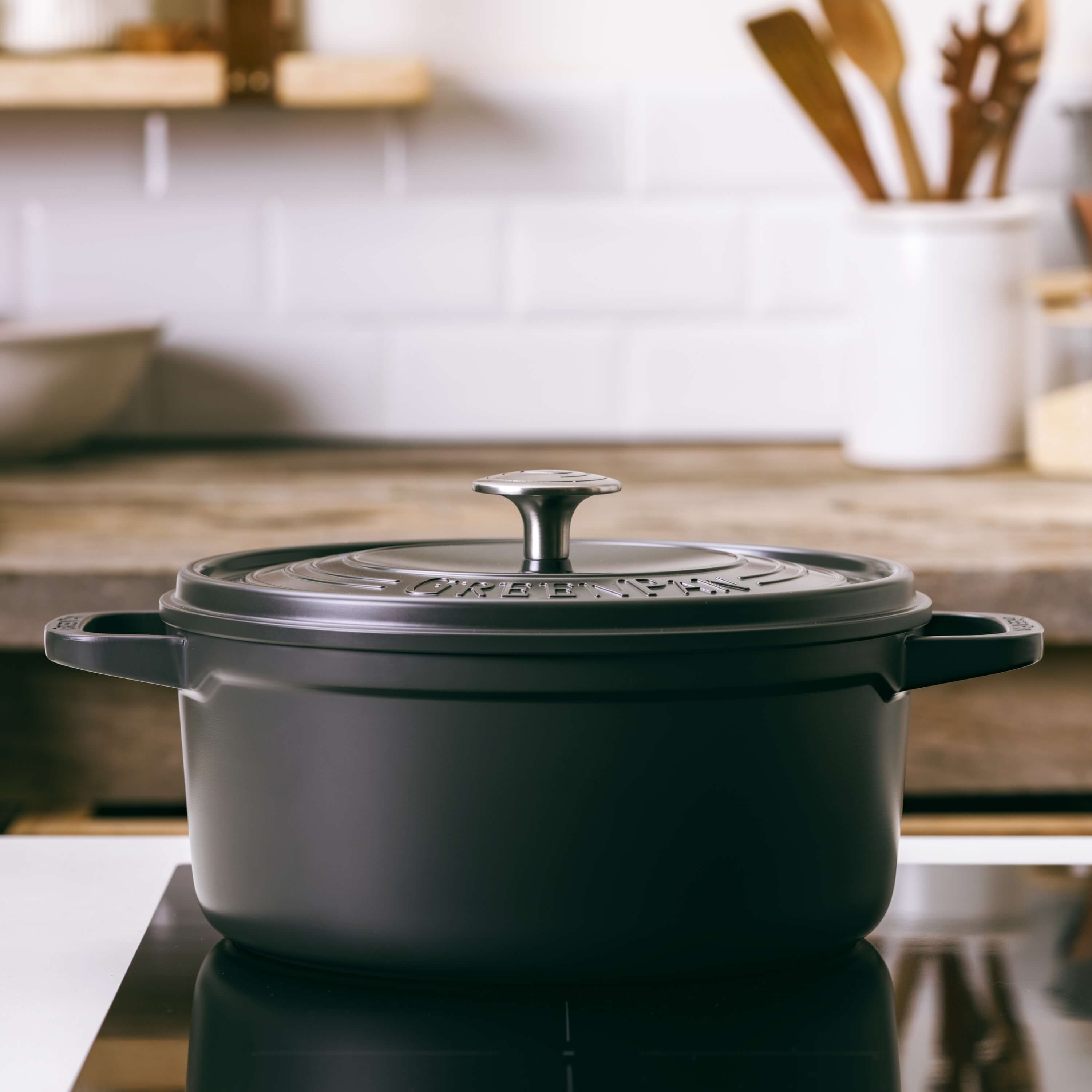 Featherweights Stoofpot 22 cm zwart op vuur