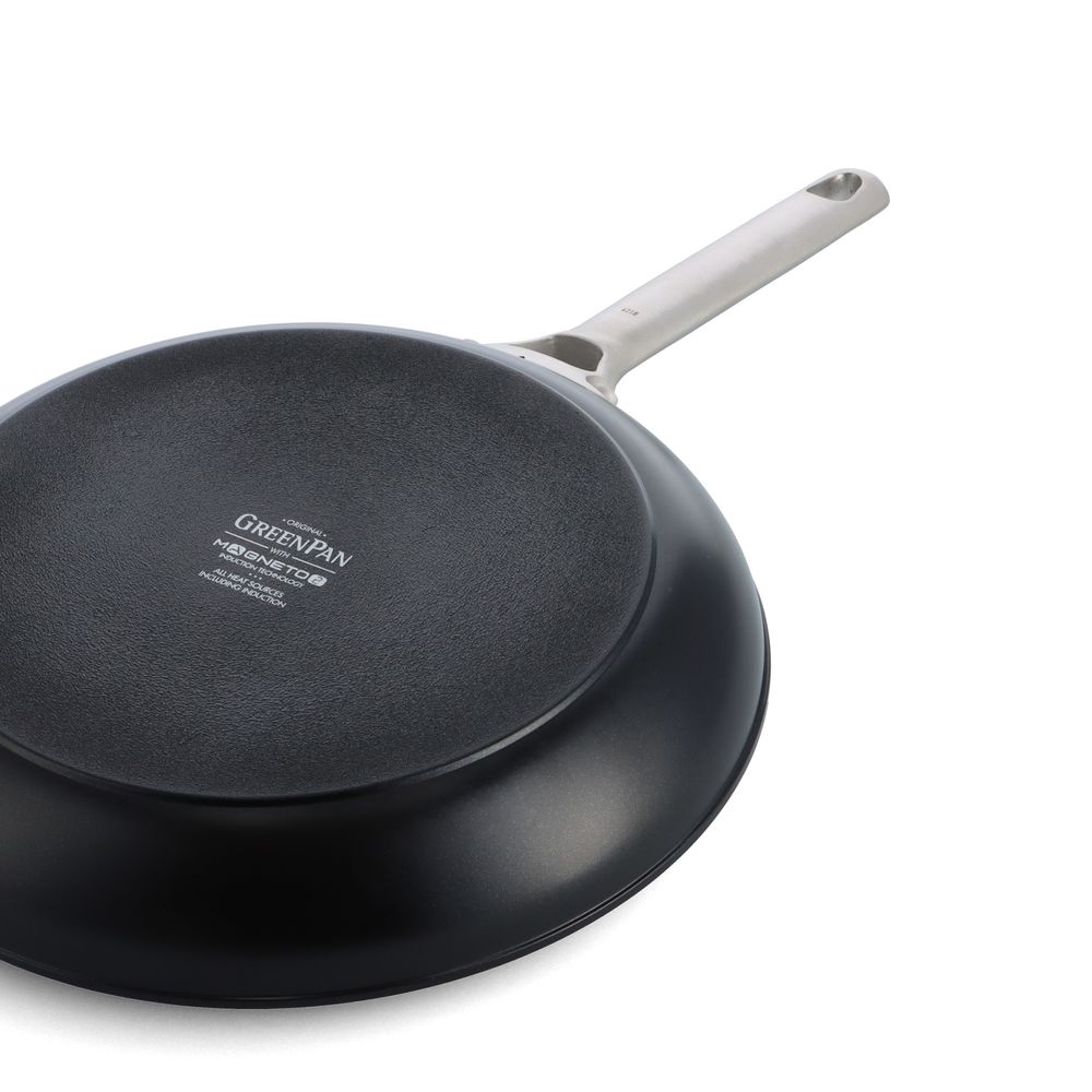 Padova Black 2-delige Braadpannenset 20+28cm zwart onderaanzicht