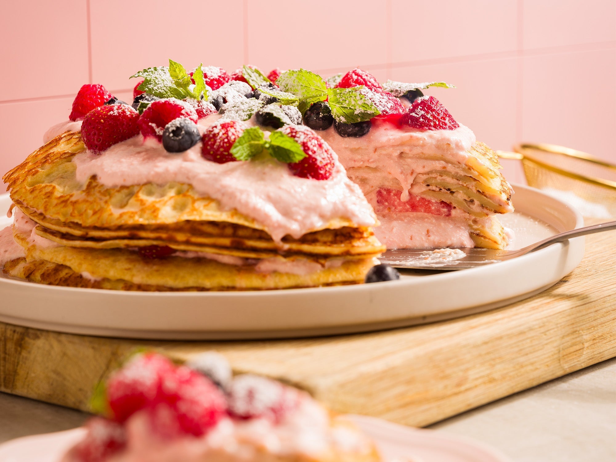 Pannenkoekentaart met frambozencrème