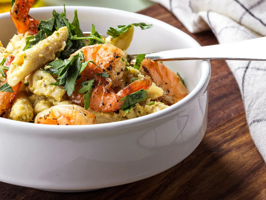 Pastaschotel met broccolirijst en scampi