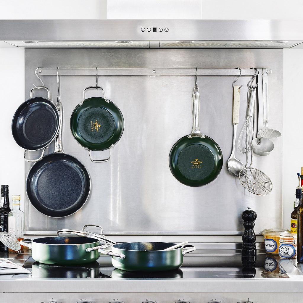 Dagelijkse kost braadpan 30cm groen met eten collectie