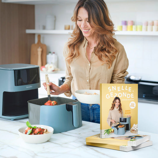 Feestelijke deal: XXL Airfryer Smokey Blue + Sandra’s snelle en gezonde airfryer-recepten