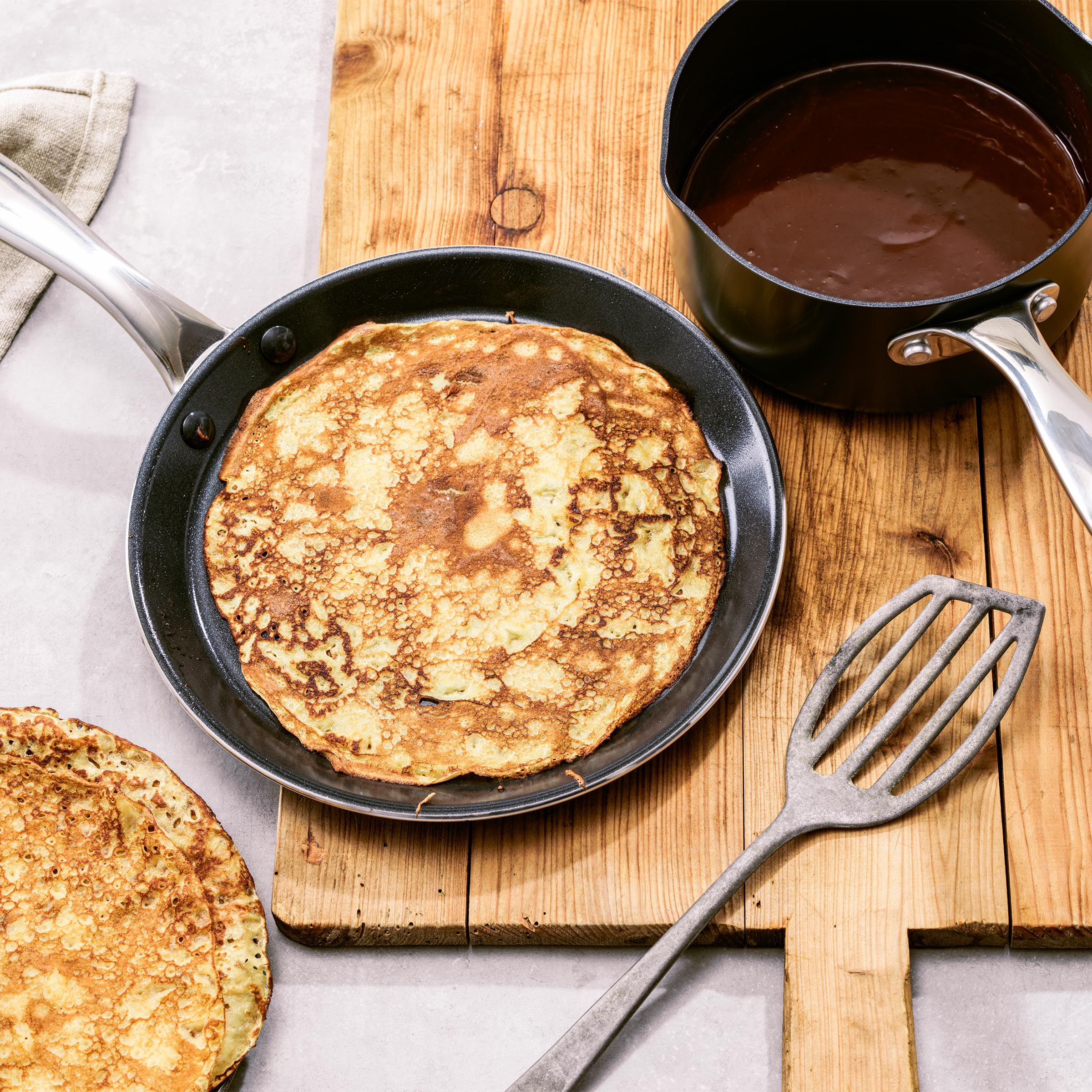 Dagelijkse kost pannenkoekenpan 24cm groen verse pannenkoeken