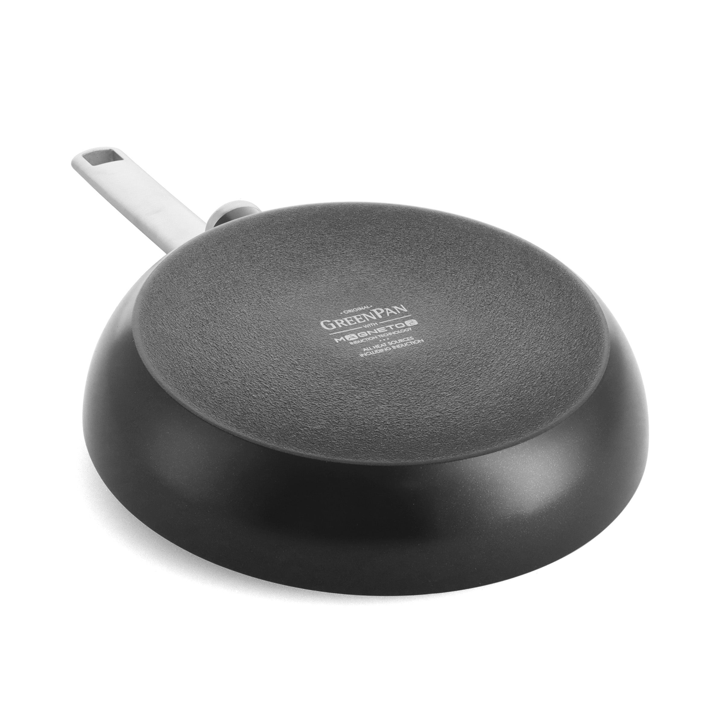 Evolution Black 24cm