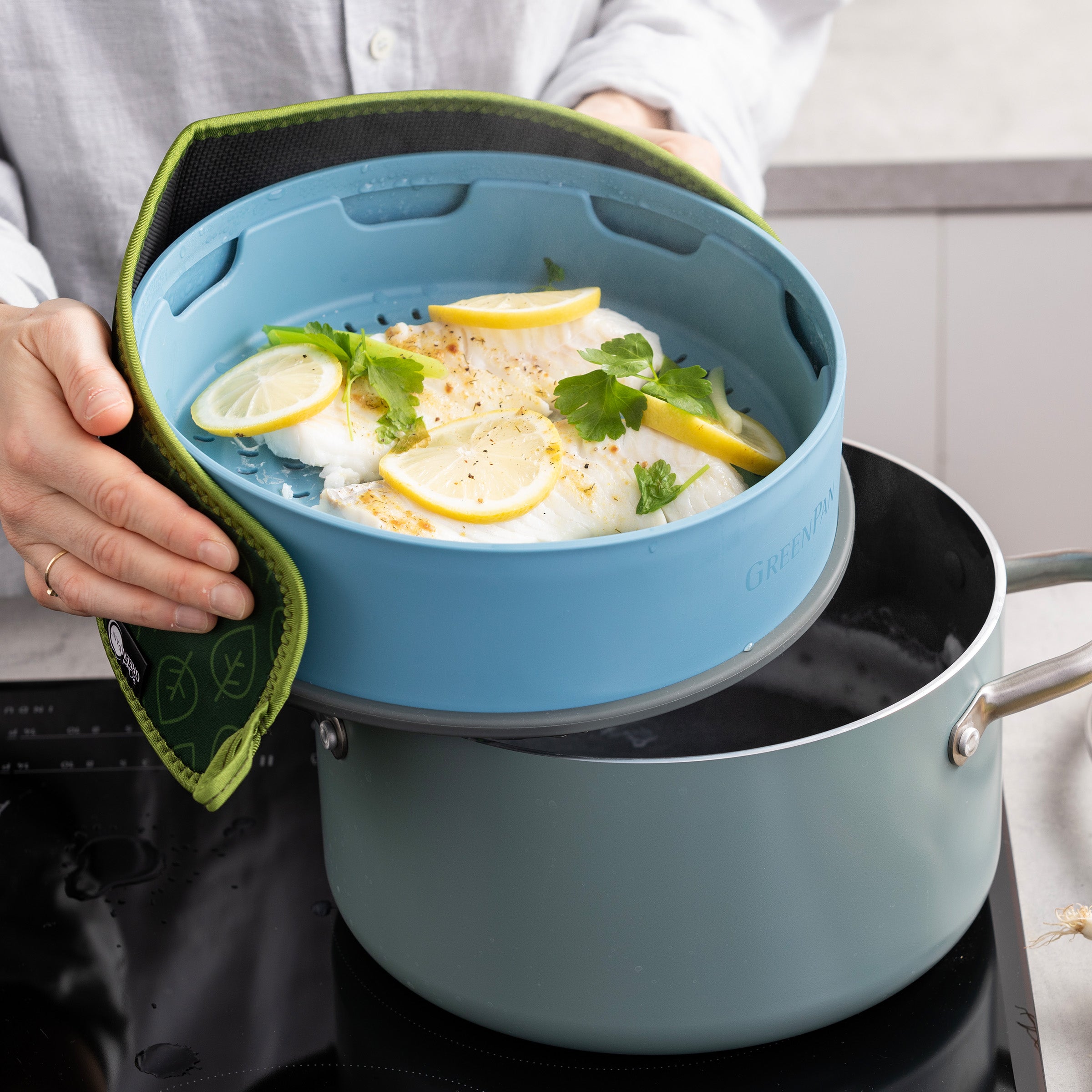 Steamy Blauw 24cm met vis en citroen