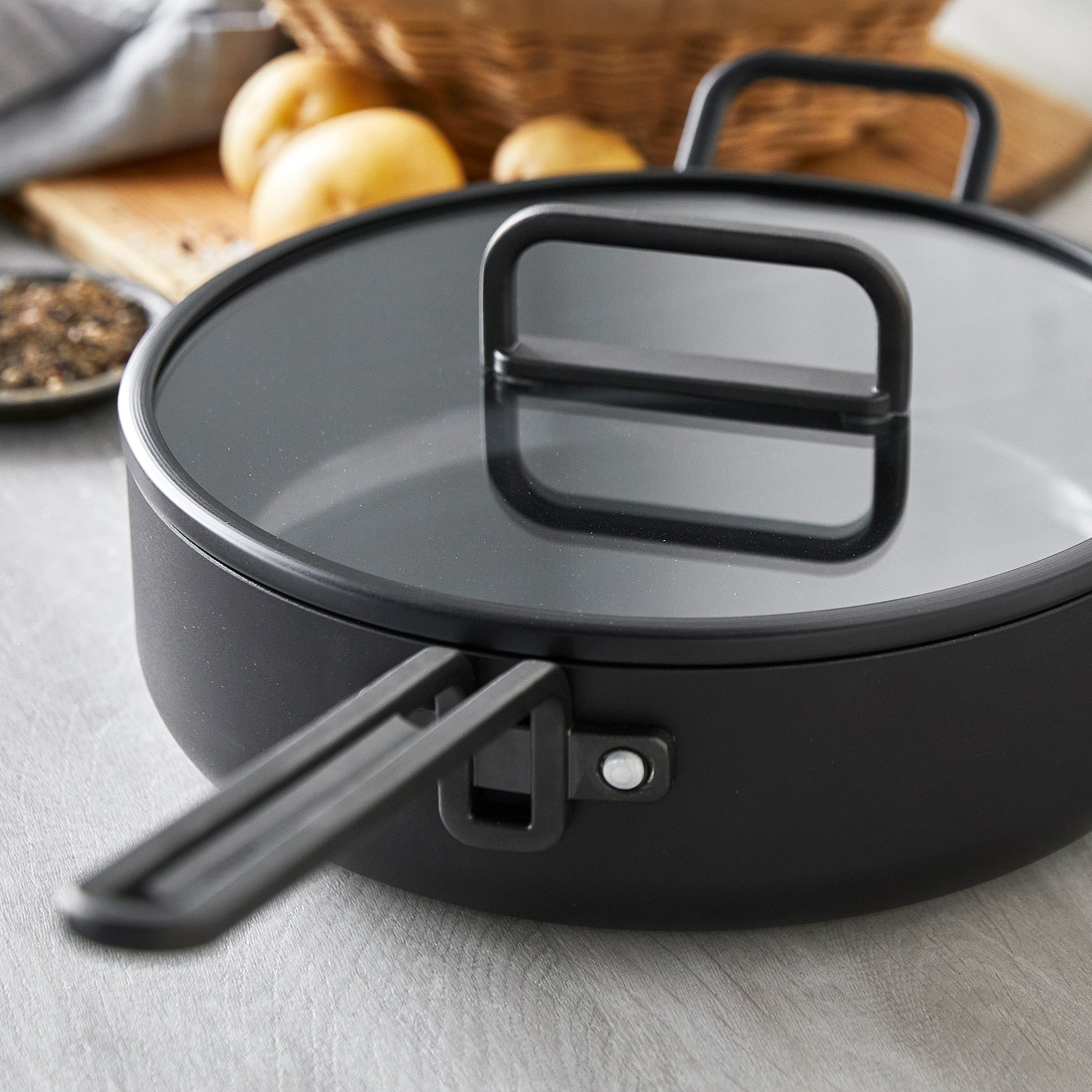 Batterie de cuisine antiadhésive en céramique GreenPan™ Stanley Tucci™, 11 pièces, noir Milano