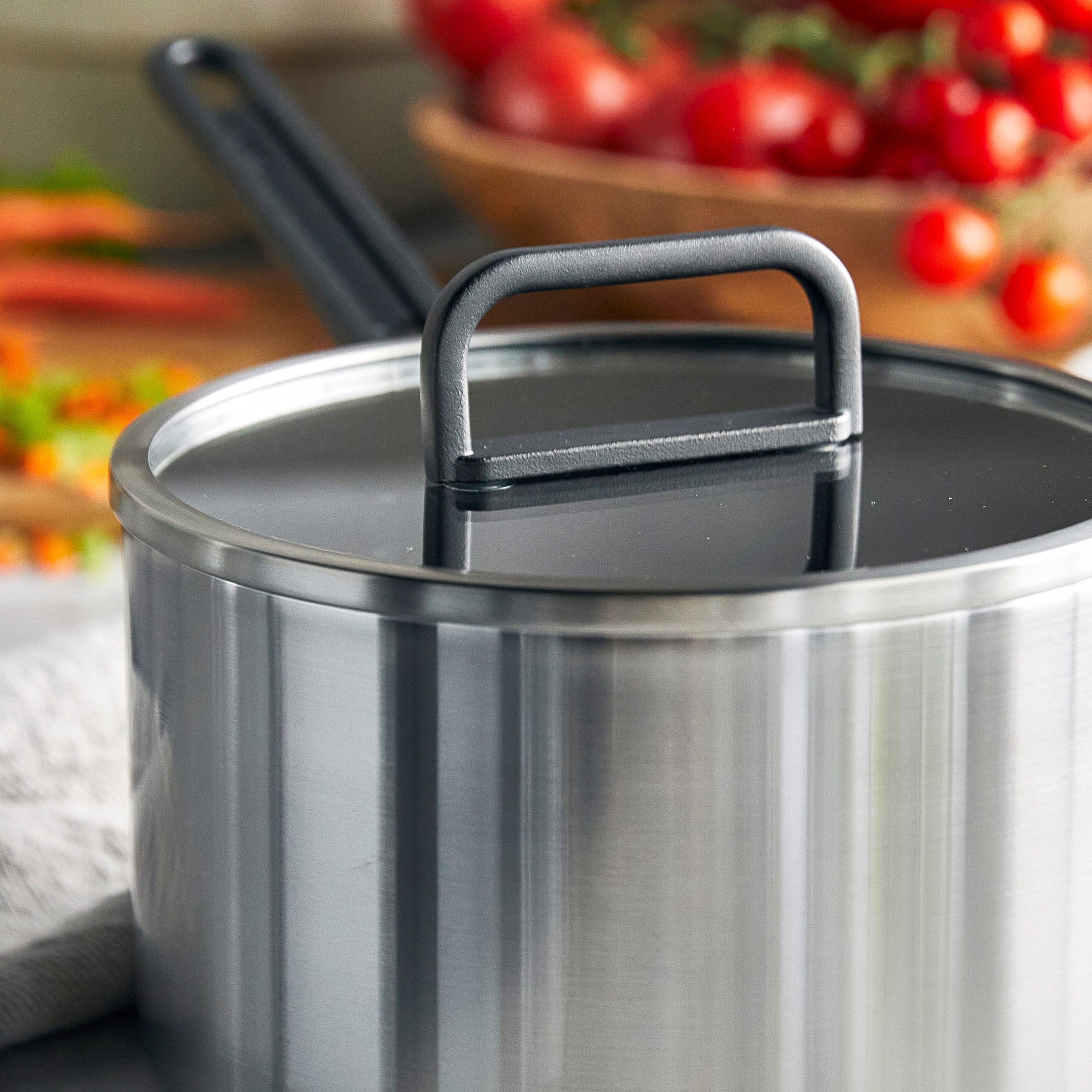 GreenPan™ Stanley Tucci™ Casserole antiadhésive en acier inoxydable et céramique 4QT/20 cm avec couvercle