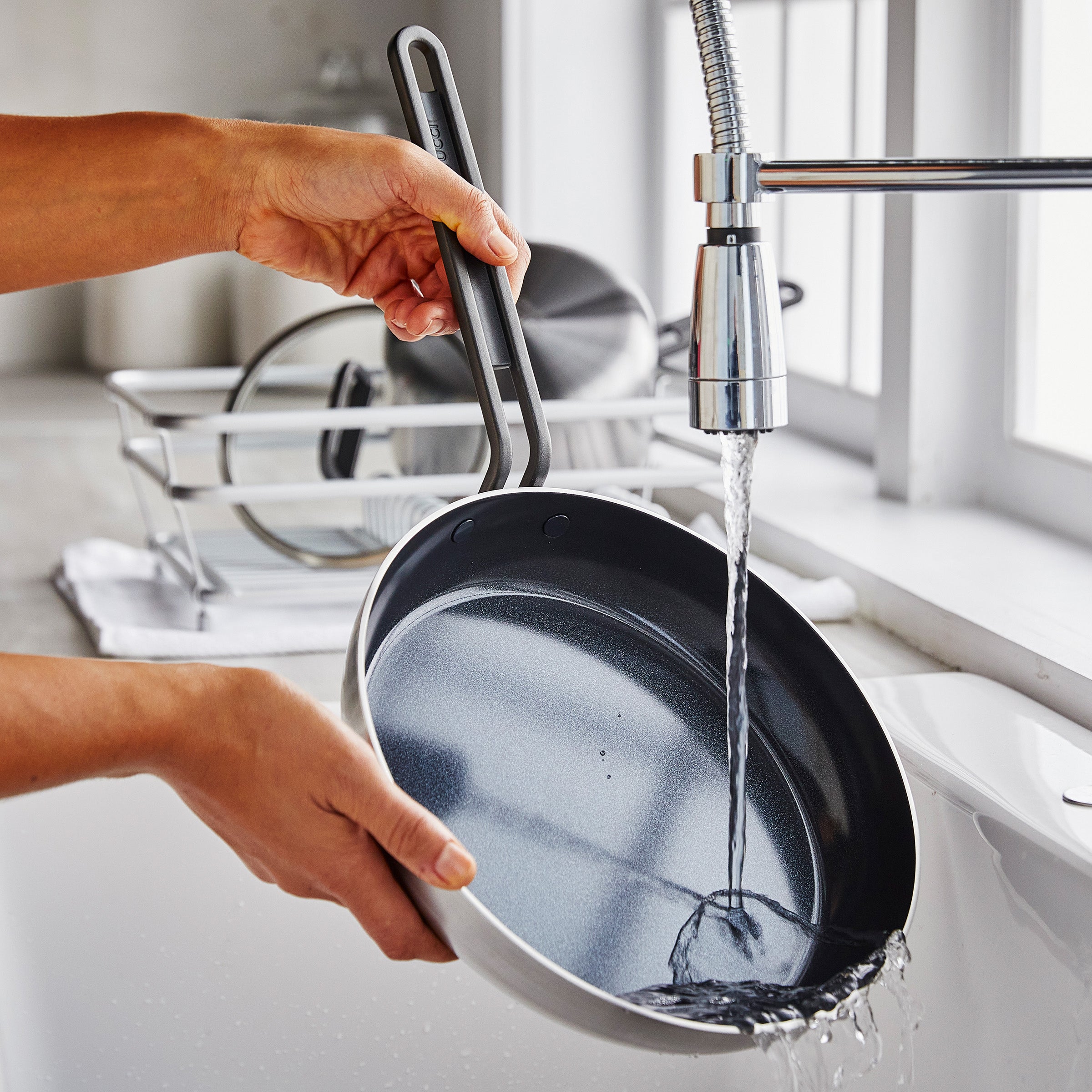 Poêles à frire antiadhésives en céramique et acier inoxydable GreenPan™ Stanley Tucci™, lot de 2