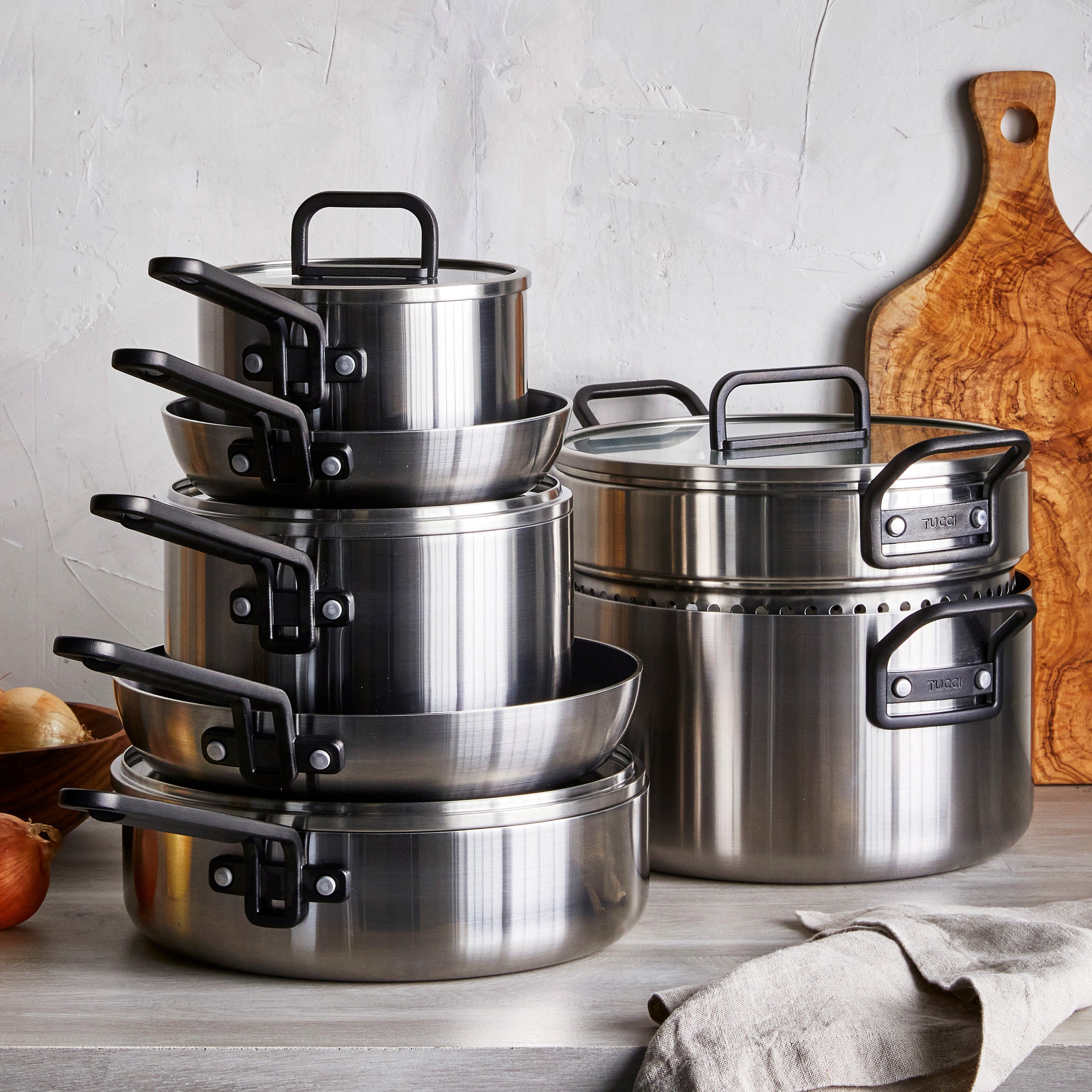 Batterie de cuisine antiadhésive en acier inoxydable et céramique GreenPan™ Stanley Tucci™, 11 pièces