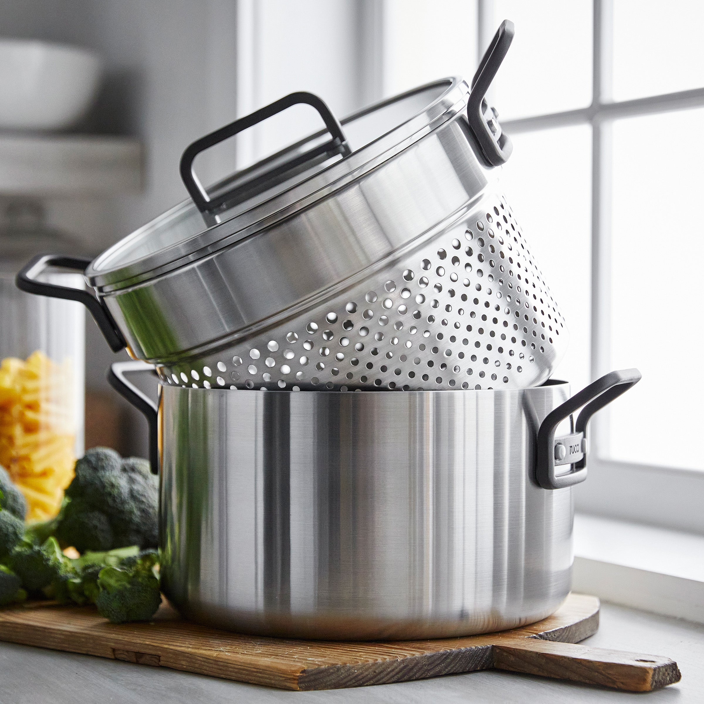 Batterie de cuisine antiadhésive en acier inoxydable et céramique GreenPan™ Stanley Tucci™, 11 pièces