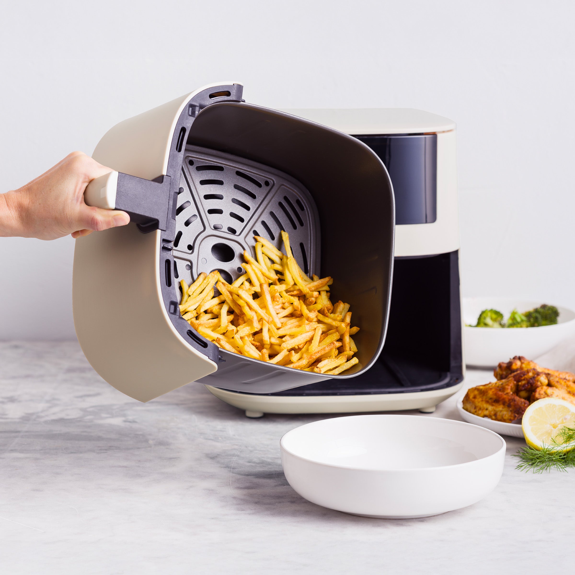 GreenPan Bistro XXL Airfryer - Cream - PFAS-VRIJE keramische antiaanbaklaag - 7,2L mand - 11 presets