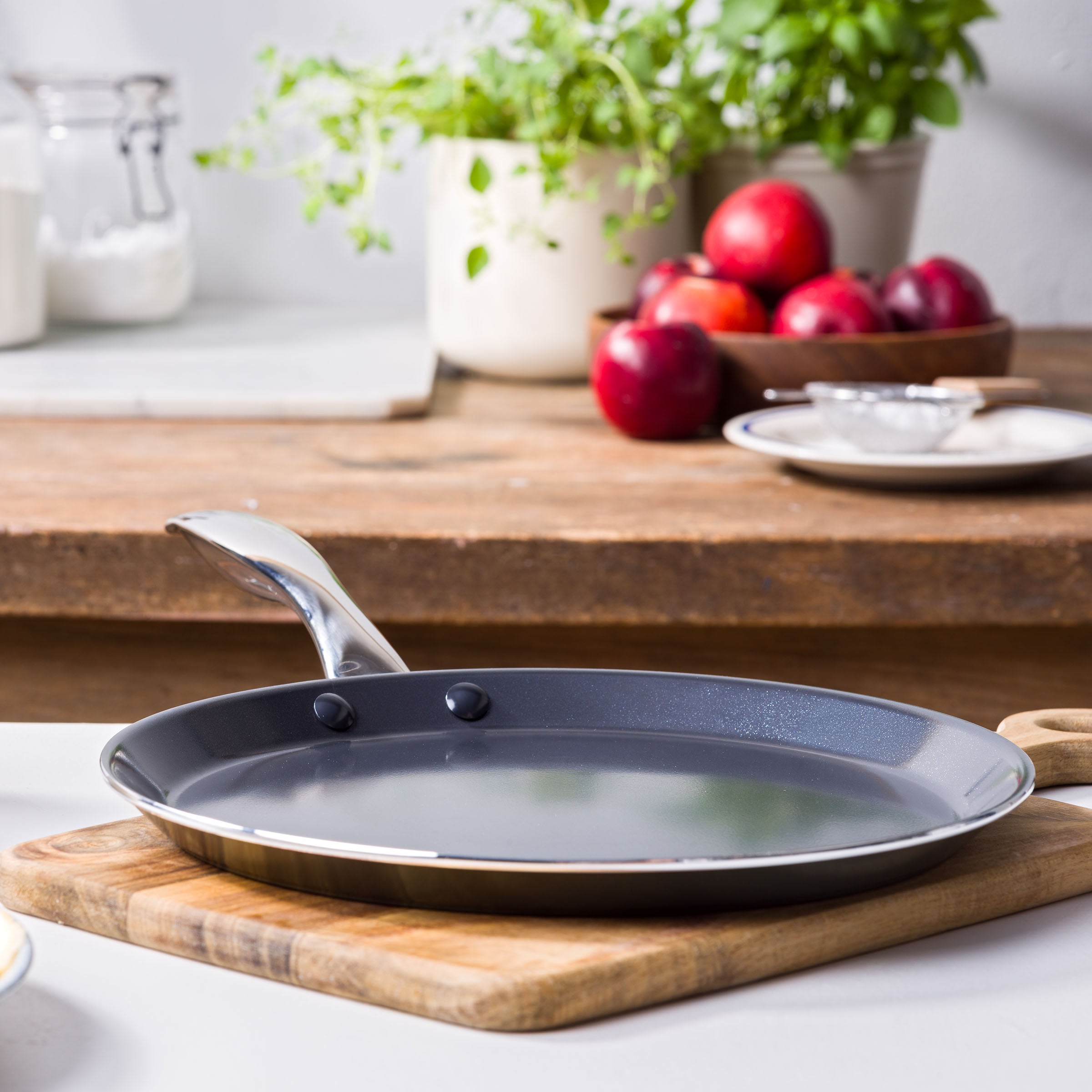 Poêle à crêpes en aluminium 28 cm