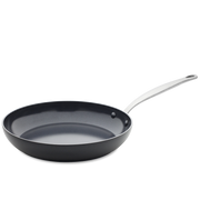Barcelona Braadpan 32cm zwart zijaanzicht
