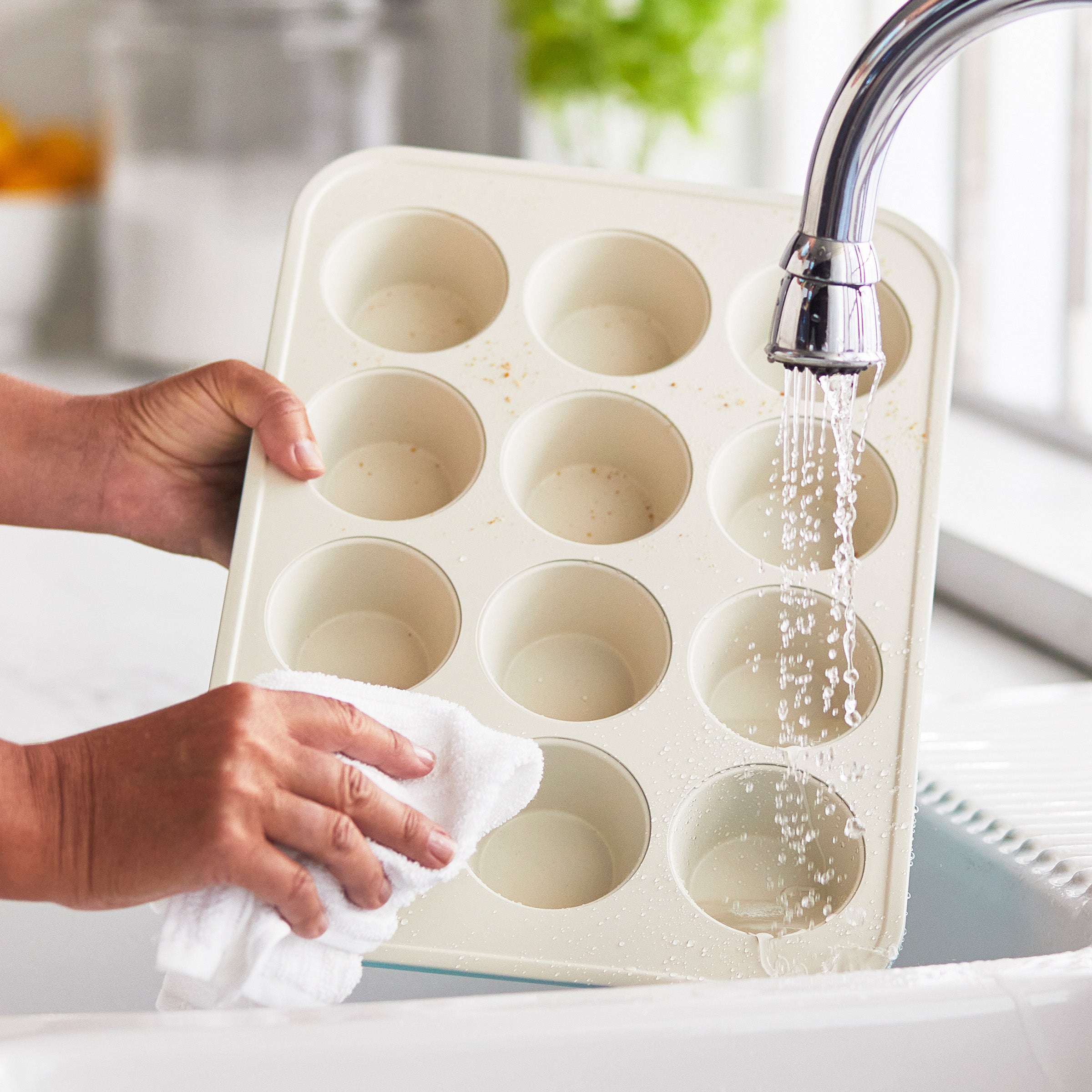 GreenPan Contour Turkoois Bakvorm voor 12 Muffins turquoise afwassen