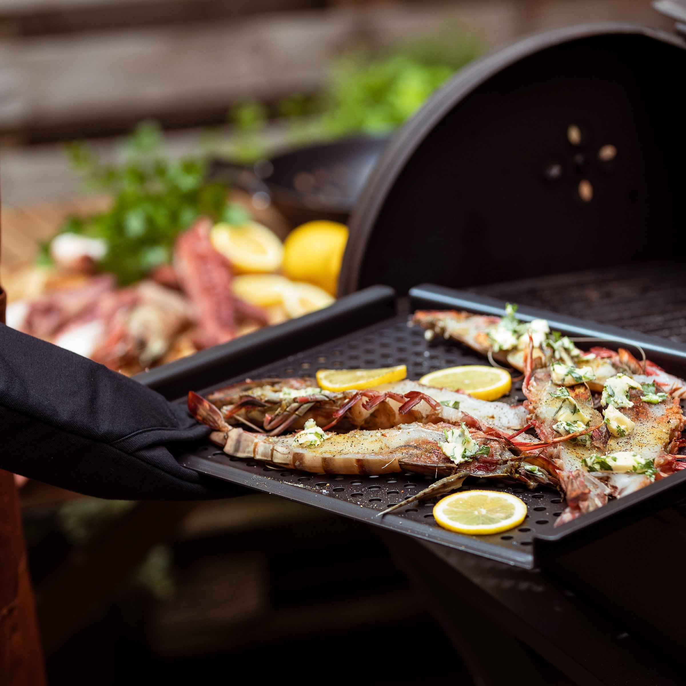 Merten & Storck Carbon Steel BBQ Grillrooster zwart op BBQ 