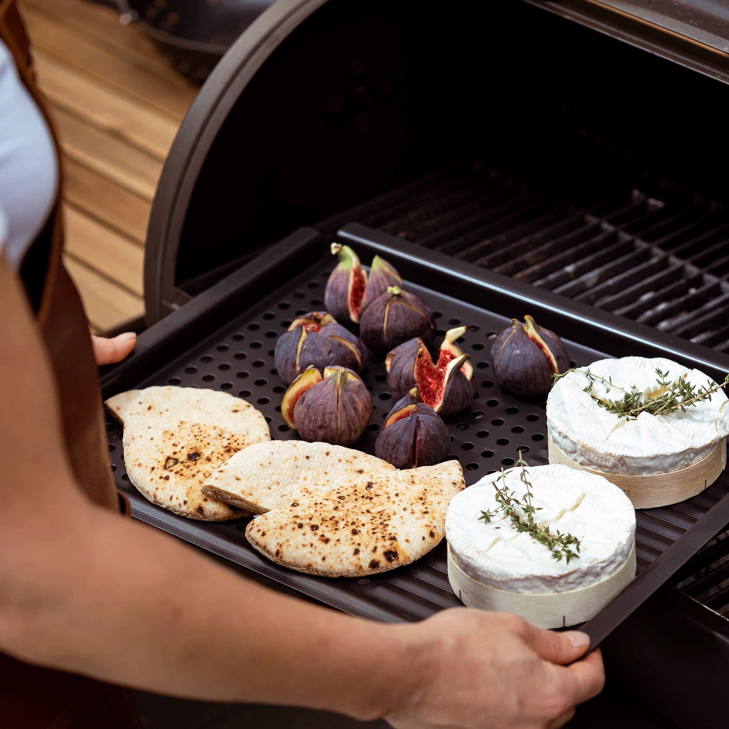 Merten & Storck Carbon Steel BBQ Multi Grillrooster zwart op BBQ