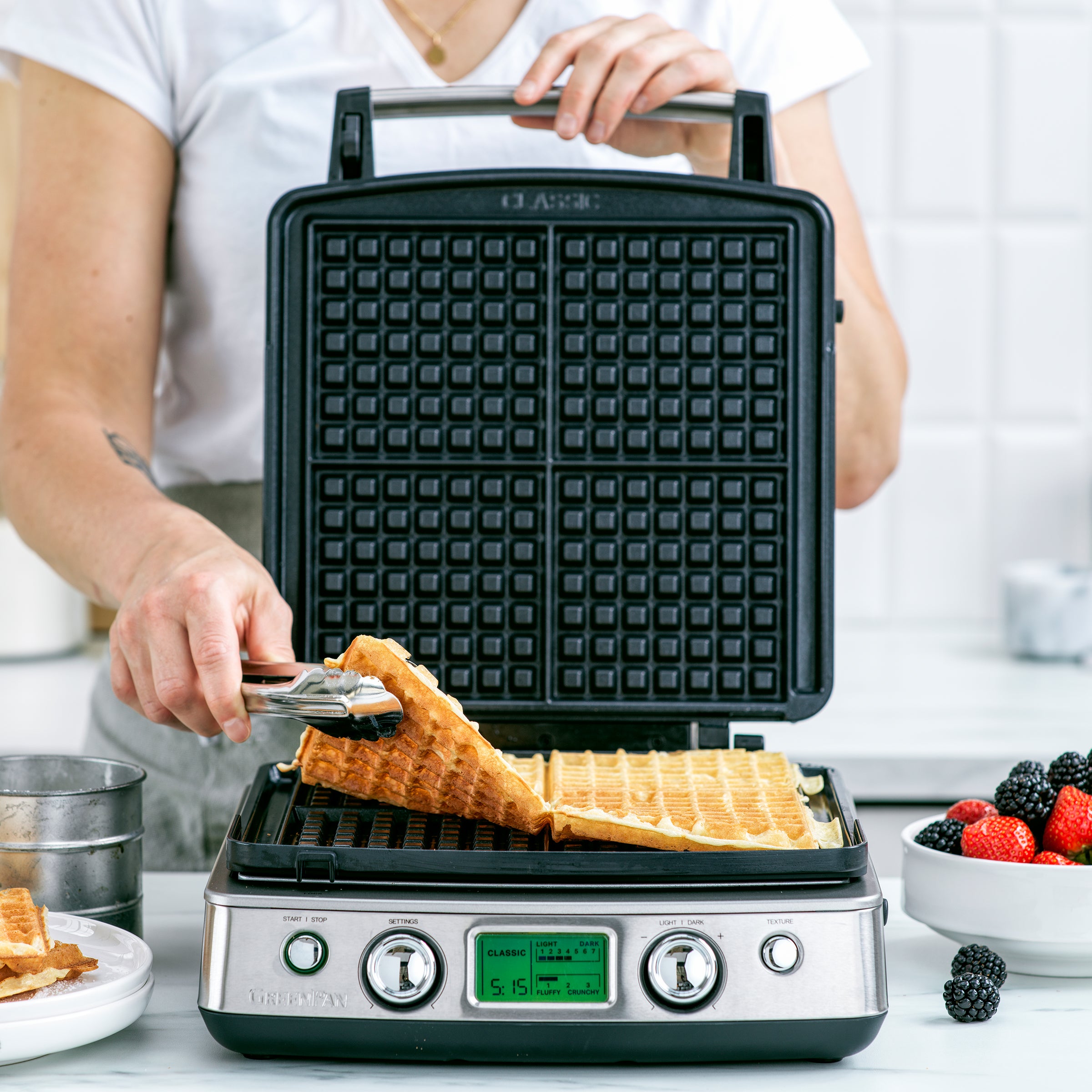 Wafelijzer Stainless Steel (incl. 2 sets wafelplaten) met verse wafels