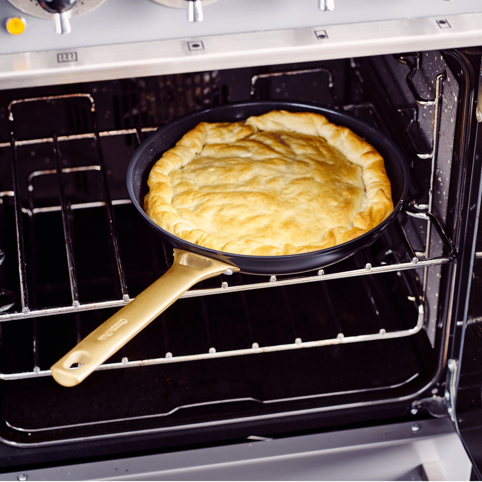 vPadova Reserve 2-delige Braadpannenset 20+28cm zwart in oven