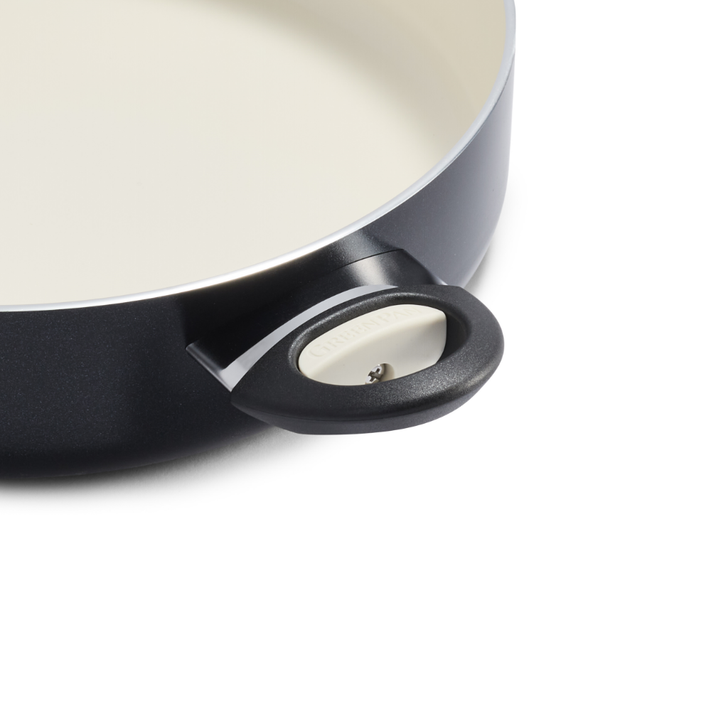 Rio Zwart Stoofpan met deksel 30cm handvat